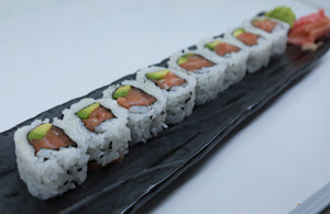 Salmon & Avocado Roll (8pcs)